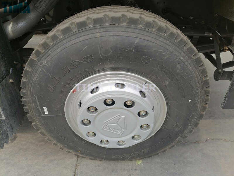 Quelles sont les raisons et les suggestions d'un éclatement de pneu What Are The Reasons and Suggestions For a Tire Blowout