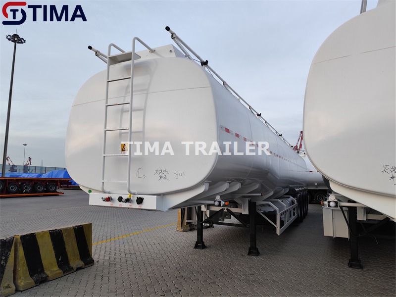 Remorque pétrolier Oil Tanker Trailer