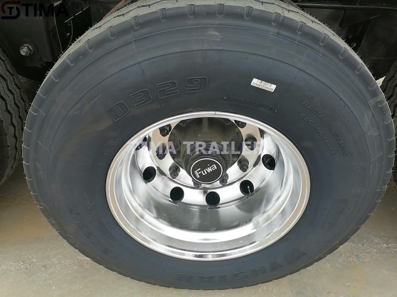 Détails des pneus Tire details