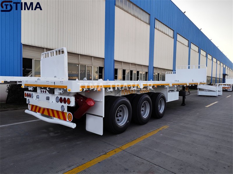 remorque plateau à trois essieux tri-axle flatbed trailer