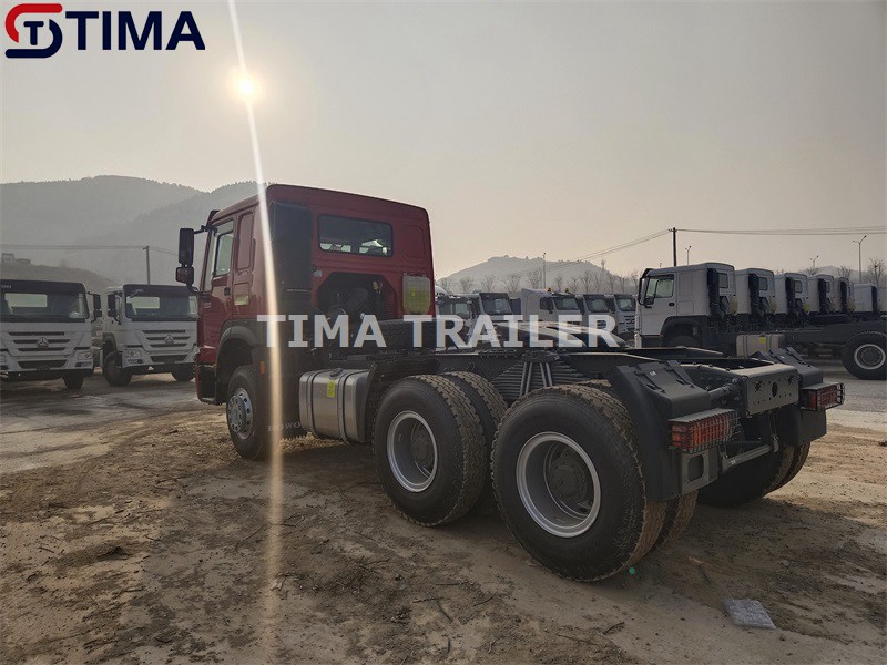 camion moteur.jpg camion moteur.jpg