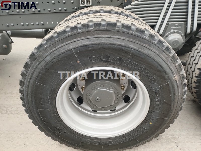 PNEU 315/80R22.5.jpg PNEU 315/80R22.5.jpg